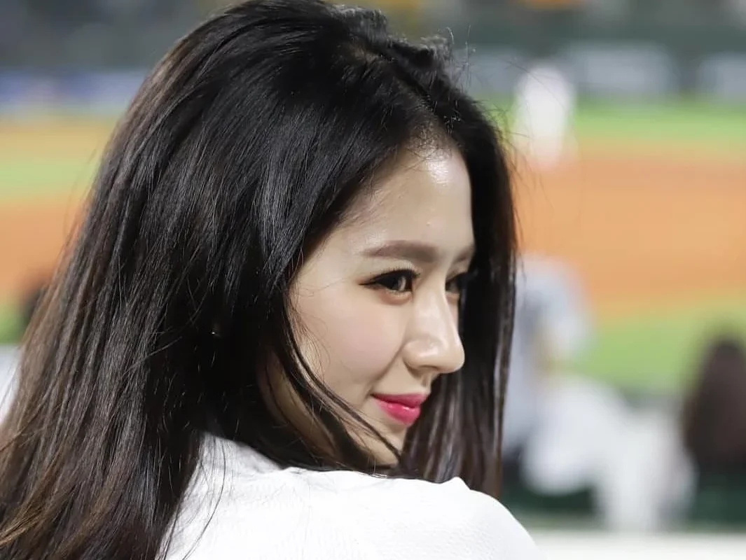한국야동 | 치어리더 박기량, 가수, 방송인, 롯데 자이언츠